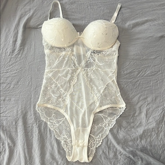 White Lace Teddy with Padded Push-Up Bra - Picture 1 of 3